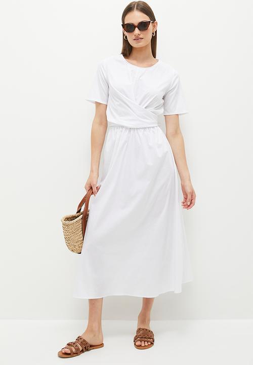 edit - Short sleeve wrap dress - white