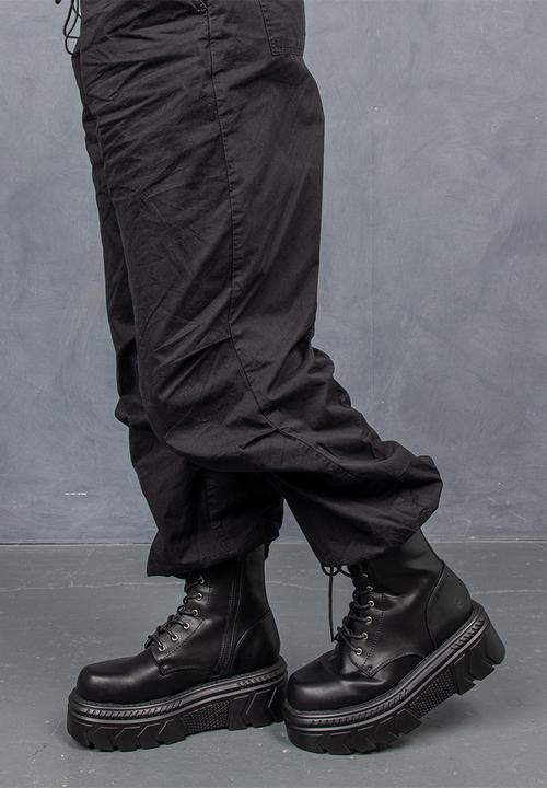 Koi Footwear - Talwar chunky stomper boot - black