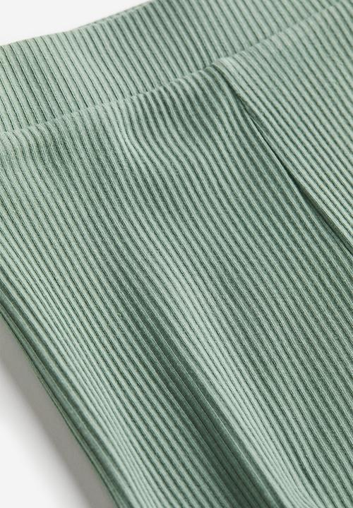 H&M - Cycling shorts - khaki green