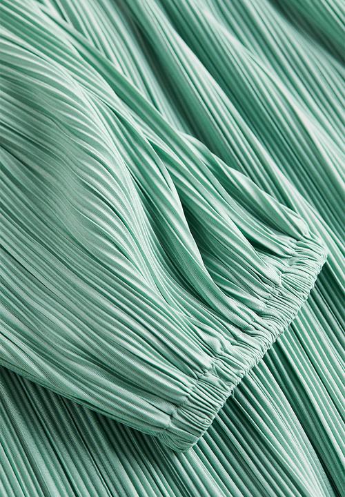 H&M - Pleated jersey dress - green