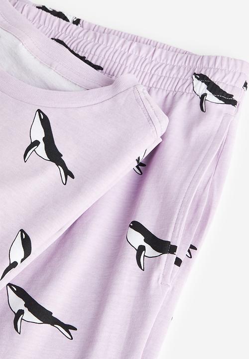 H&M - Regular fit pyjama t-shirt and shorts - light purple orcas -