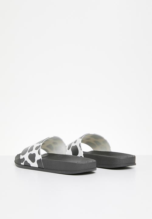 Pop Candy - Slides - black & white