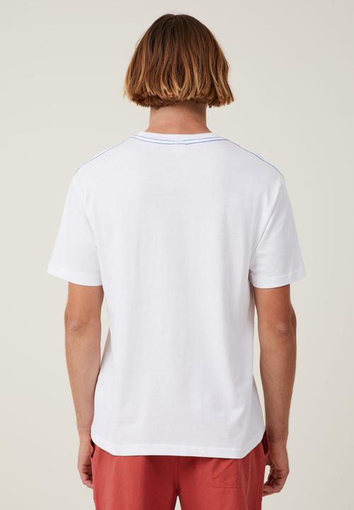 Cotton On - Premium loose fit art T-shirt - white/european tour 