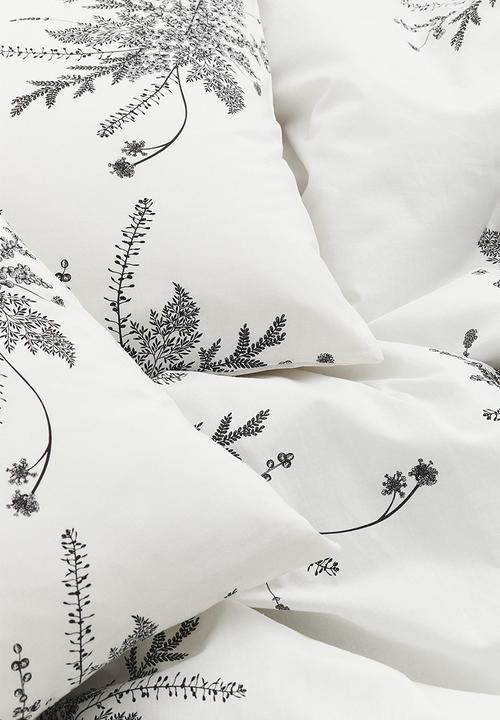 H&M - Patterned double/king size duvet cover set - white