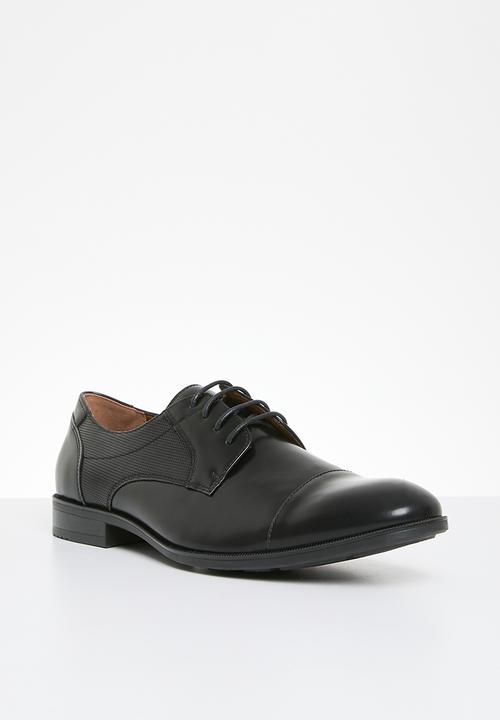 Call It Spring - Barbour - black
