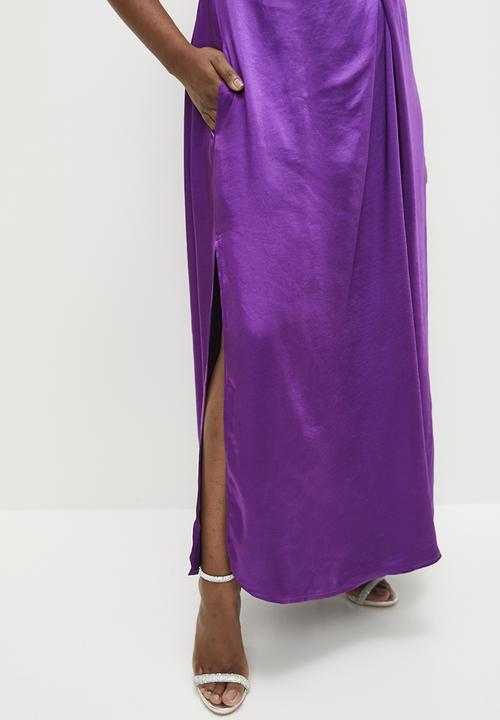 Me&B - Plus Knot Detail Kaftan Dress in Satin - Purple