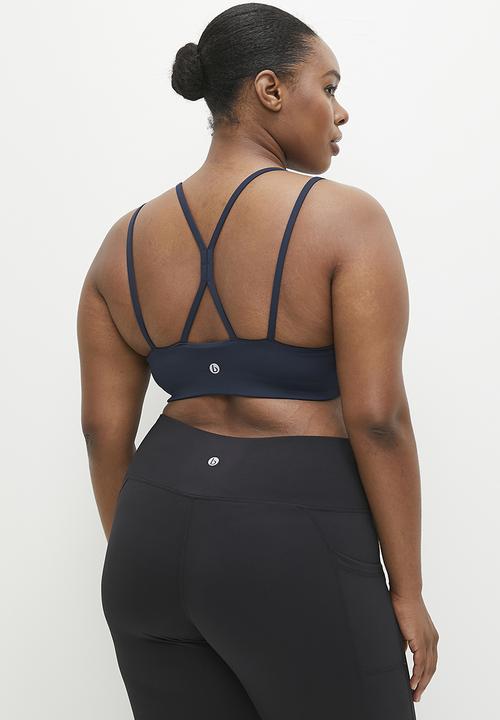 Cotton On - Plus Recycled Strappy Sports Crop - Oceanic Navy