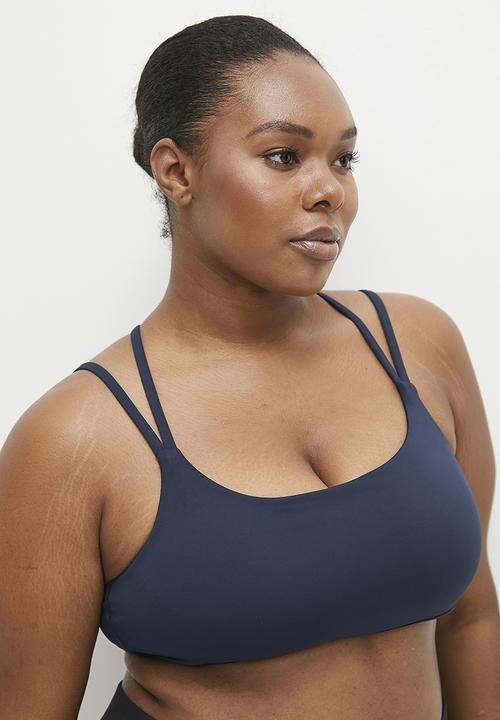 Cotton On - Plus Recycled Strappy Sports Crop - Oceanic Navy