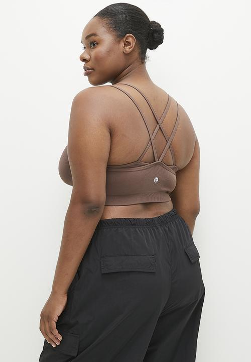 Cotton On - Plus Seamless Double Layer Crop - Deep Taupe
