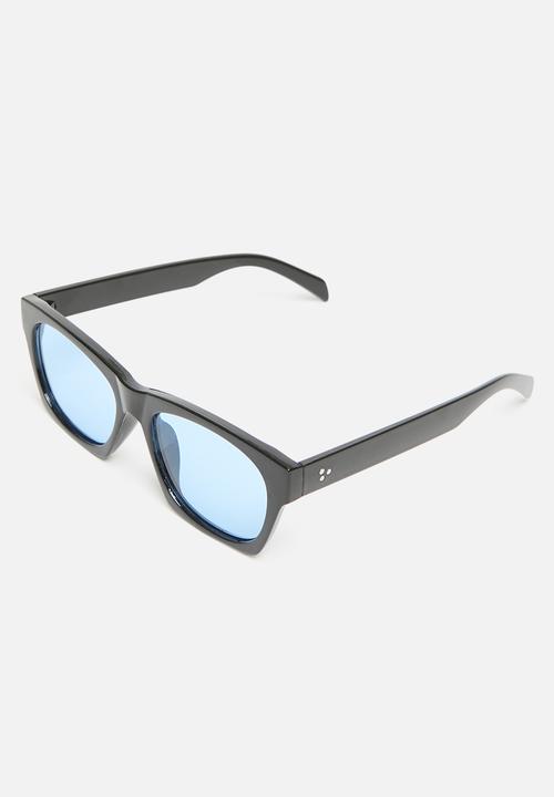 Superbalist - Jaylen square frame sunglasses - black & blue
