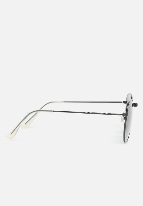 Superbalist - Ashby sunglasses - black