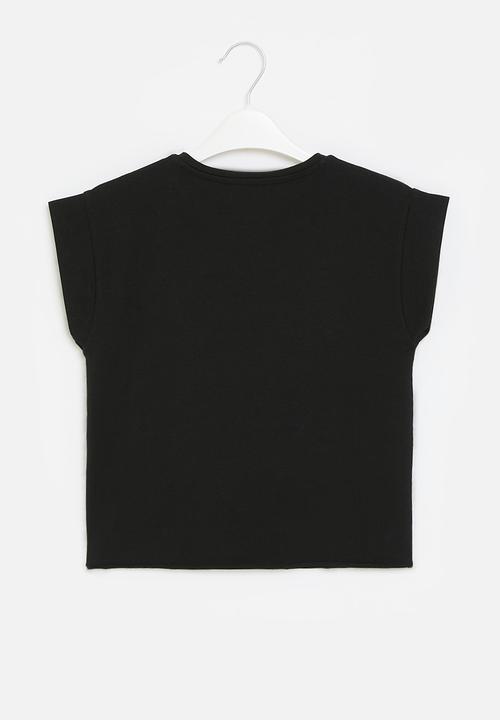 GUESS - Cropped short sleeve tshirt_core - black and red block