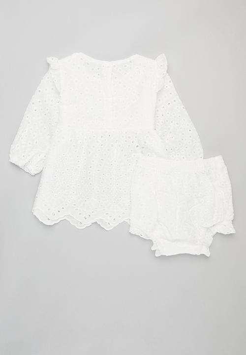 Pop Candy - Frilled sleeve set - white