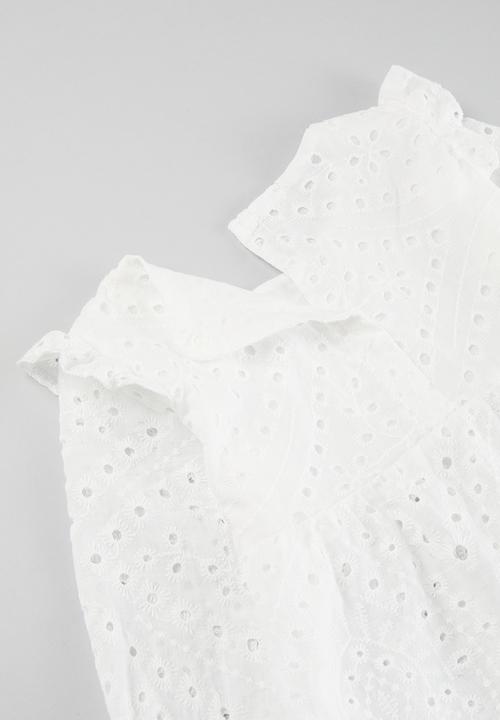 Pop Candy - Frilled sleeve set - white