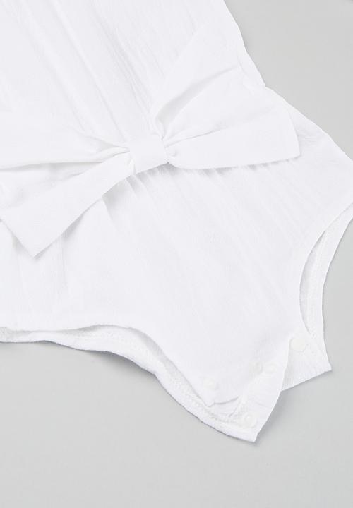 Pop Candy - Bowknot detail romper - white