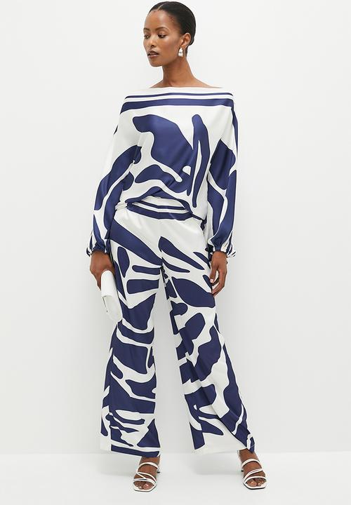 edit - Off the shoulder balloon sleeve blouse - blue & white 