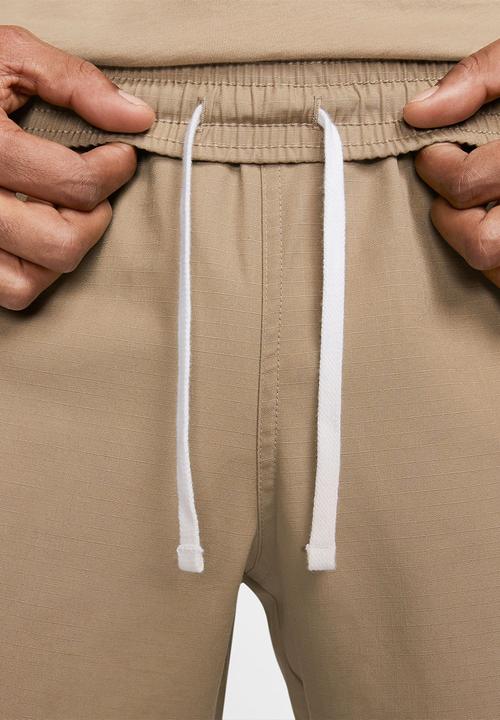 Nike - Club cargo woven pant- khaki