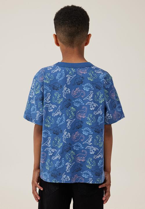 Cotton On - Jonny short sleeve print tee - petty blue/dino yardage