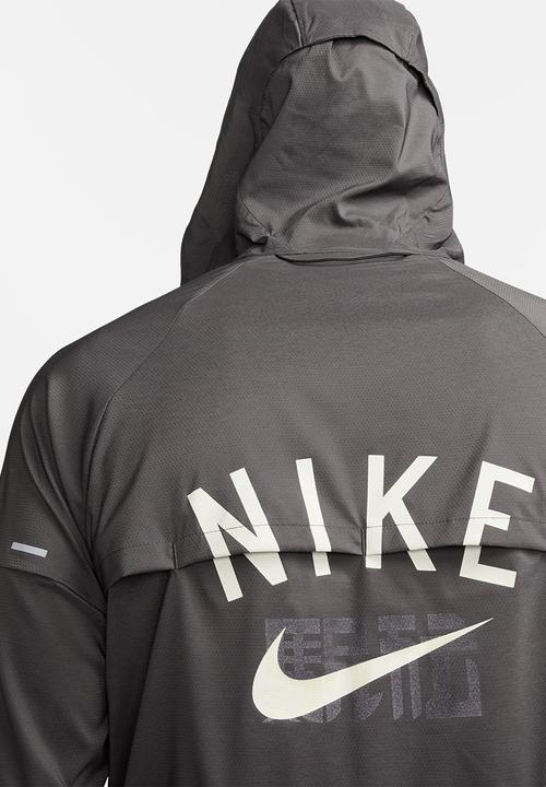 Nike - Repel UV  windrunner jacket HKNE  - grey