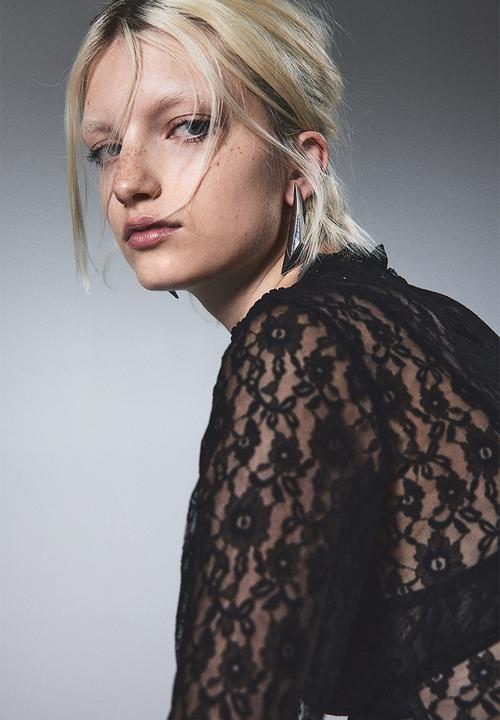 H&M - Long-sleeved lace top - black