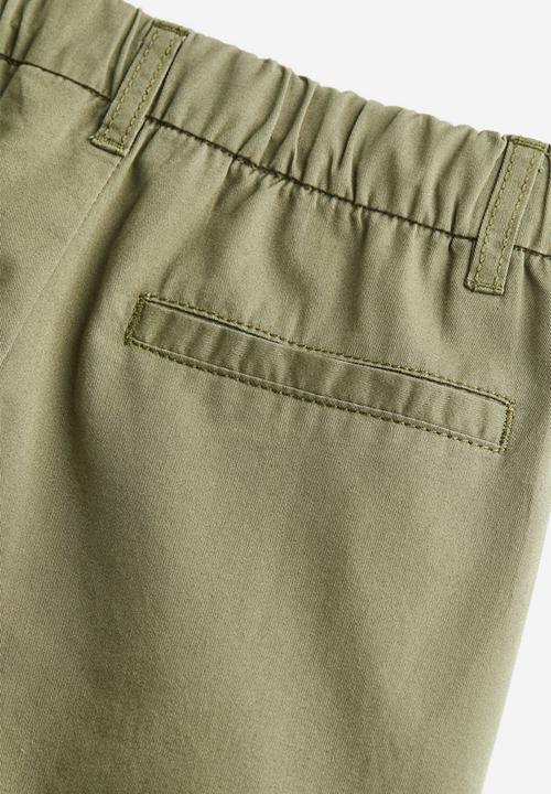 H&M - Cotton chino shorts - khaki green