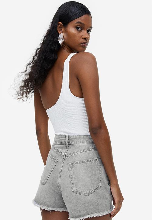 H&M - High-waisted denim shorts - light grey 