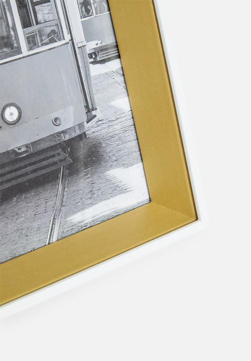 H&S - Set of 3 photo frames - white/gold