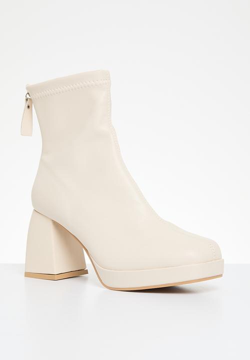 Superbalist - Chloe ankle boot - off white