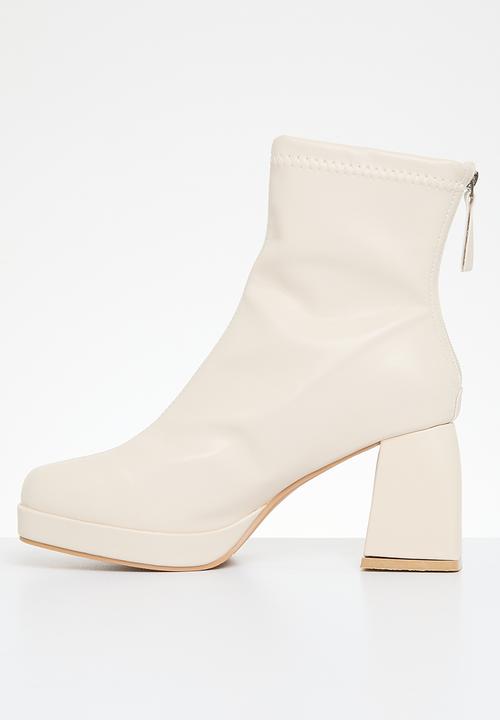 Superbalist - Chloe ankle boot - off white