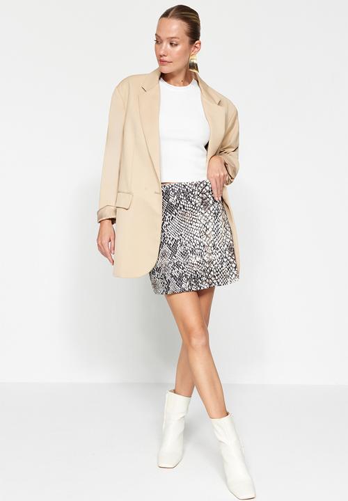 Trendyol - Faux snakeskin mini skirt - black/white 