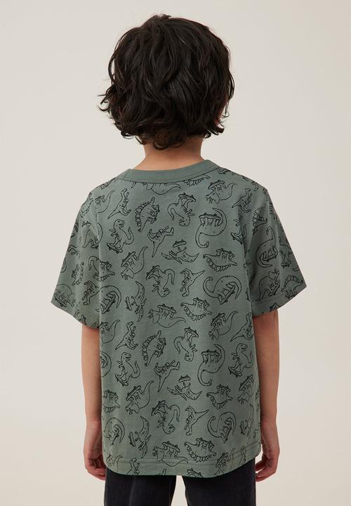Cotton On - Jonny short sleeve print tee - swag green/dino yardage
