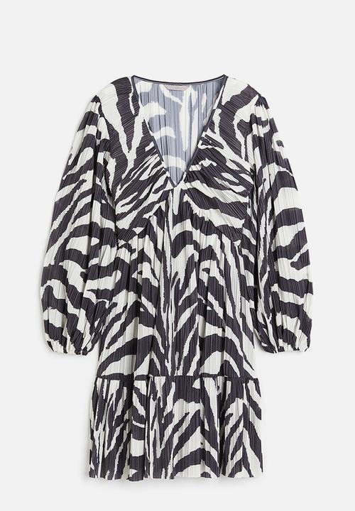 H&M - Pleated jersey dress - dark grey/zebra print