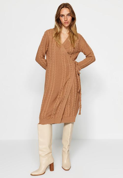 Trendyol - Knitwear midi dress - camel