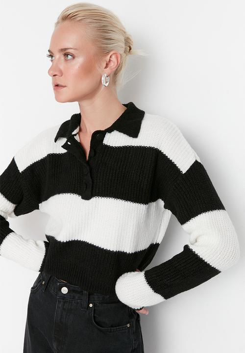 Trendyol - Soft textured colourblock sweater - black