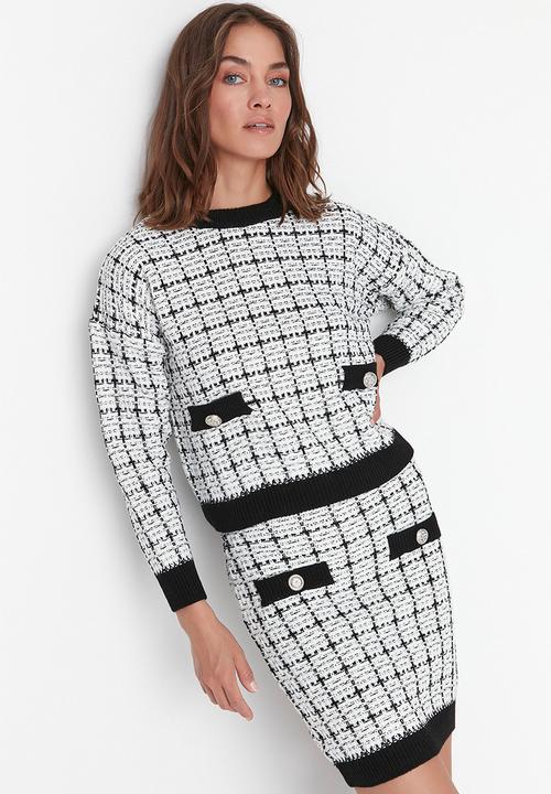 Trendyol - Tweed look skirt & knitwear top set - black