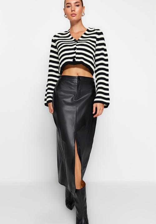Trendyol - Faux leather maxi skirt with slit detail - black