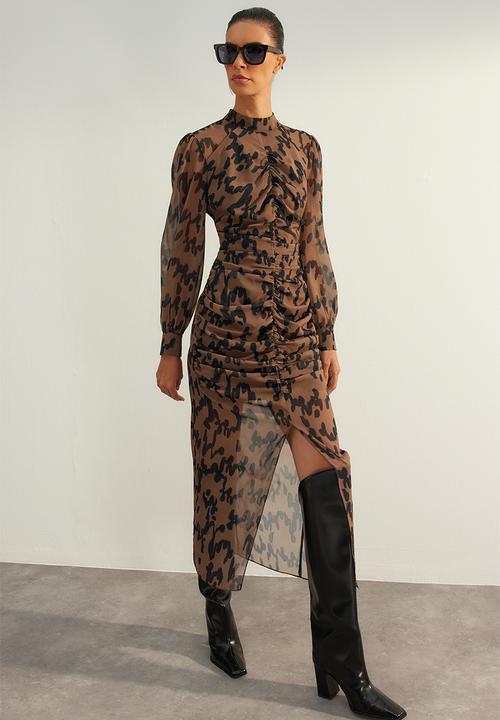 Trendyol - Bateau neck dress - brown