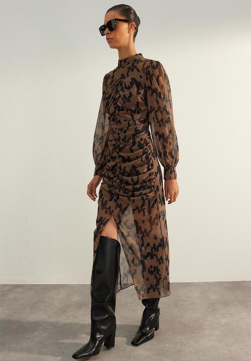Trendyol - Bateau neck dress - brown