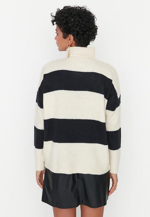 Trendyol - Zippered collar sweater - stone