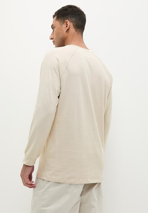 Lark & Crosse - Henk washed long sleeve raglan grandpa tee - stone