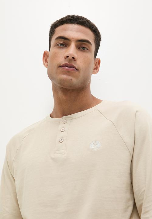 Lark & Crosse - Henk washed long sleeve raglan grandpa tee - stone