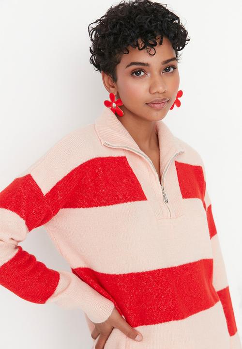Trendyol - Stand-up collar zippered sweater - pink