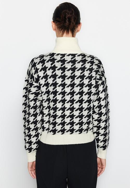 Trendyol - Houndstooth printed sweater - stone