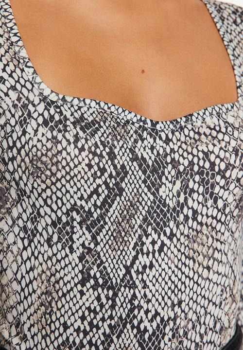 Trendyol - Snake print sweatheart neck bodysuit - multi