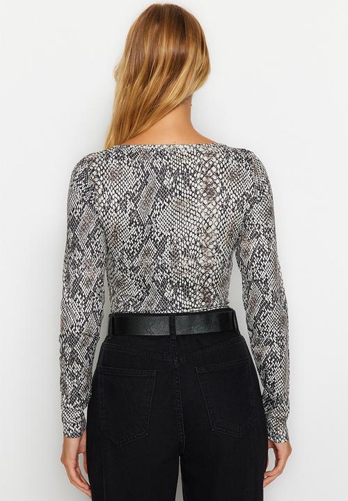 Trendyol - Snake print sweatheart neck bodysuit - multi