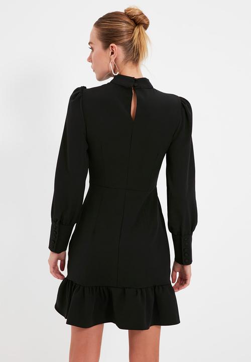 Trendyol - Mini dress with puff sleeve detail - black