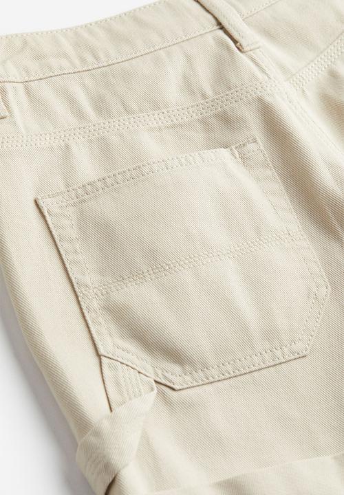 H&M - High-waisted cargo shorts - light beige