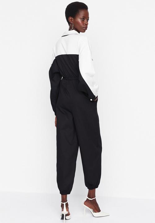 Trendyol - Lace detailed jumpsuit - black