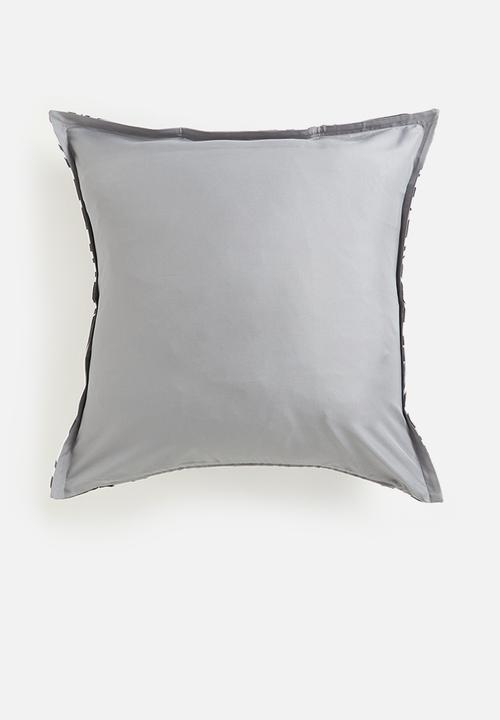 Grey Gardens - Shattered Cushion Cover - Black & White