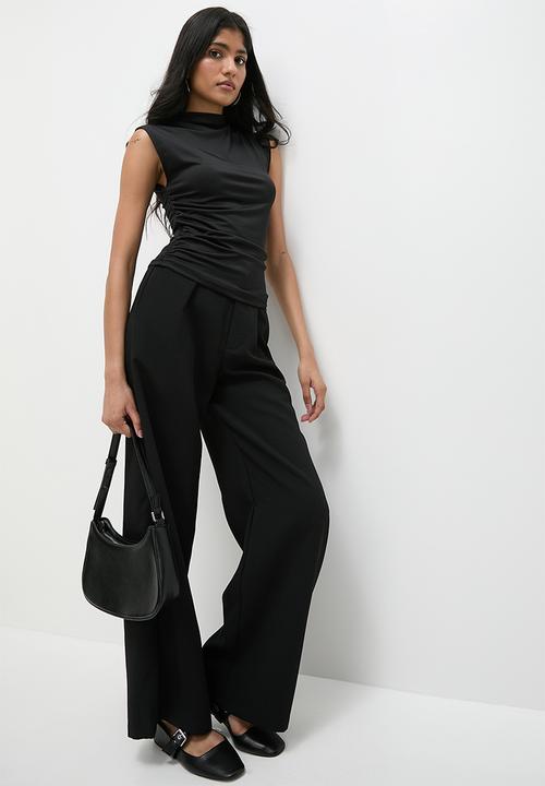 Superbalist - High neck side ruched vest - black